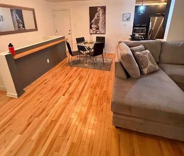 Condo 4 /1 2 à louer immédiatement! - Photo 1