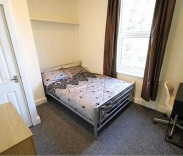 7 Bed - 12 Ebberston Terrace, Hyde Park, Leeds - LS6 1AU - Student - Photo 1