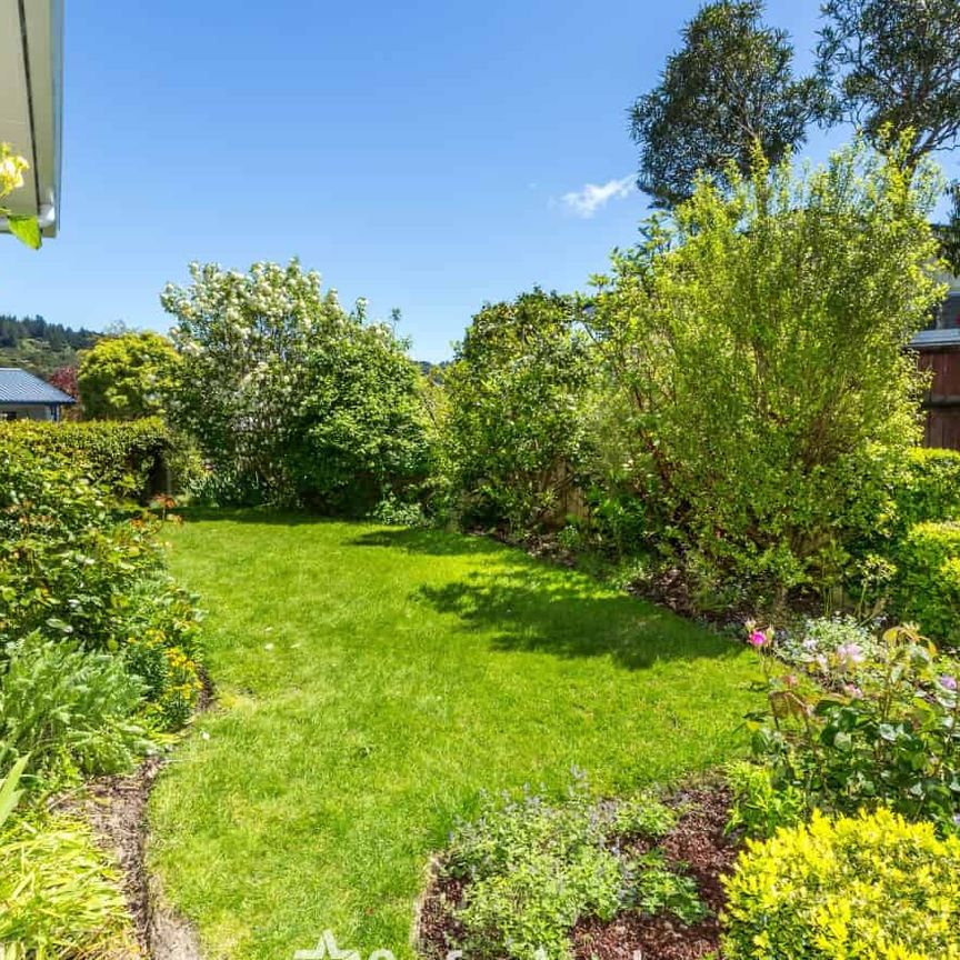 37 Sunbrae Drive, Silverstream - Photo 1
