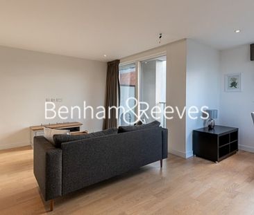 1 Bedroom flat to rent in Pump House Crescent, Brentford, TW8 - Photo 1