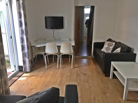 5 bedroom house to rent - Photo 2