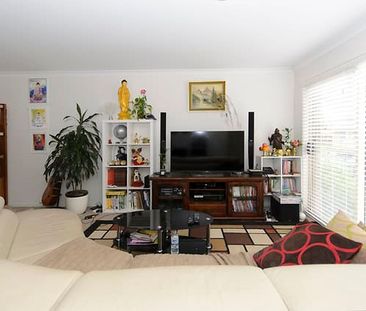 Beautiful family home - Photo 5