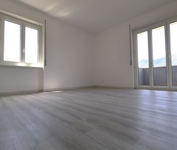 Luminoso 3.5 locali a Chiasso RISTRUTTURATO zona tranquilla - Foto 2