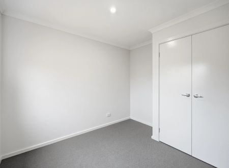 BRAND NEW MAMBOURIN HOME - Photo 4