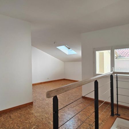 Location Appartement 1 pièce 40m² AIRE SUR L ADOUR 40800 - Photo 4