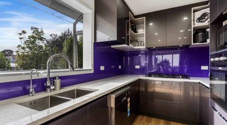 3 Bedroom 1 Bathroom available in Blockhouse bay - Photo 2