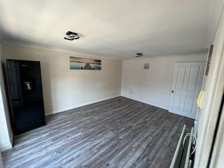 2 Bed Flat, Blenheim Court, RG1 - Photo 5