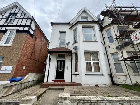 Wilton Road, Bexhill-On-Sea, TN40 1HX - Photo 4