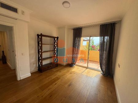ALQUILER ADOSADA EXCLUSIVA | 3.000 €, 277 m² - Photo 3