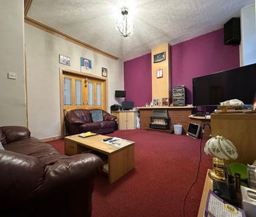 4 bedroom property to rent - Photo 2