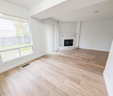 Cozy 5 Bedroom Townhouse in Thorold! - Photo 1