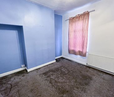 2-Bed Terraced House to Let on Jemmett Street, Preston - Photo 3