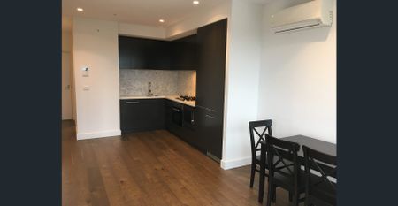 Art Series RESIDENCES [THE CHEN]-Furnished 2 bedroom 1 bathroom with on site parking - Photo 5