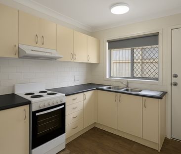 3/4 Alamine Street, Holland Park QLD 4121 - Apartment For Rent | Do... - Photo 2