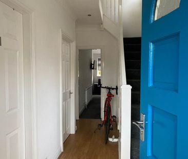 St Chads View (room 5), Headingley , Leeds - Photo 6