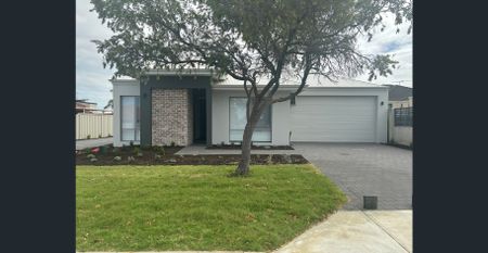 Modern, 3-Bedroom Villa in a Prime Location - Photo 3