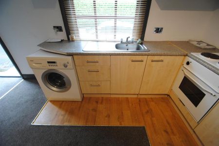 1 bedroom terraced house to rent - Photo 4