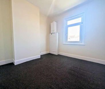 Emmadale Road, Weymouth, DT4 - Photo 2