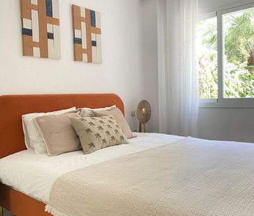 Luxury Apartment for rent in The Golden Mile, Marbella, Andalusia - Photo 4