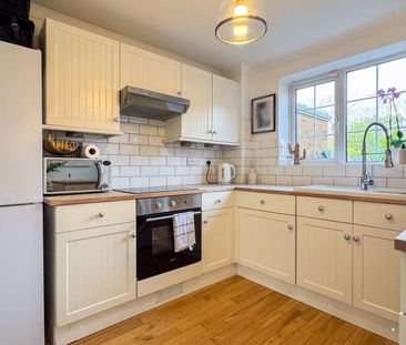 Stapleford, Welwyn Garden City - Photo 4