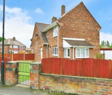 3 bedroom semi-detached house to rent - Photo 1