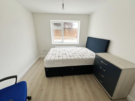 1 bedroom house of multiple occupation to rent - Photo 5