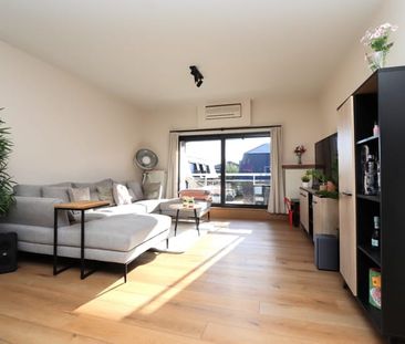 Appartement te huur - Photo 1