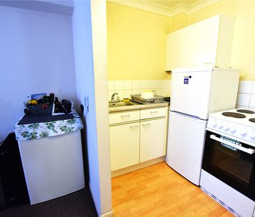 Mayday Road, Thornton Heath, CR7 - Photo 5