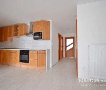 Pronájem bytu 4+kk, Lužnická 1048 - Photo 3