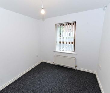 77 Redwood Dale, Dunmurry, Belfast, BT17 9RL - Photo 2