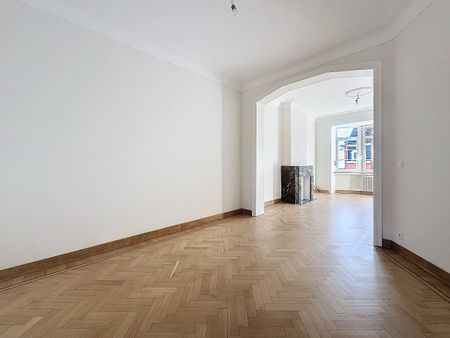 AVENUE DAILLY - Prachtig 2-slaapkamer appartement met terras - Foto 5