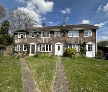 3 bedroom terraced house to rent - Photo 5