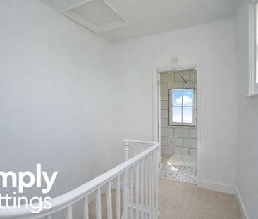 2 bedroom maisonette to rent - Photo 6