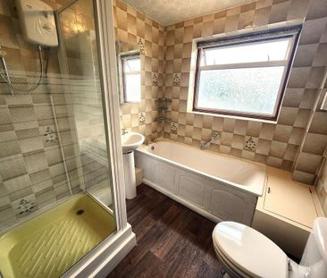 3 bedroom detached house to rent - Photo 2