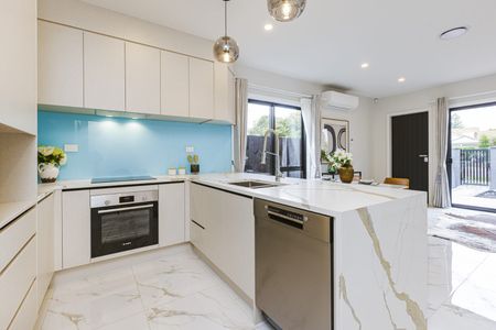 Brand-New Build to Rent - Photo 2