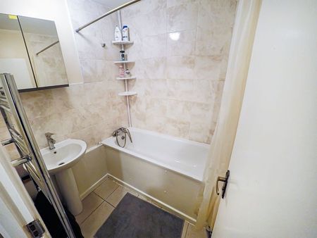 Room in a Shared Flat, Gilby House, E9 - Photo 4
