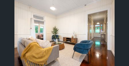 Sky-high position with lifelong, grandstand city views – 3.3km to CBD - Photo 4