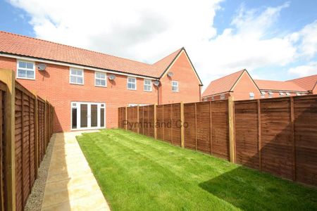 2 bedroom terraced house to rent - Photo 3