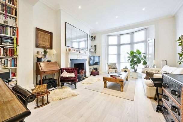 2 bedroom flat to rent - Photo 1