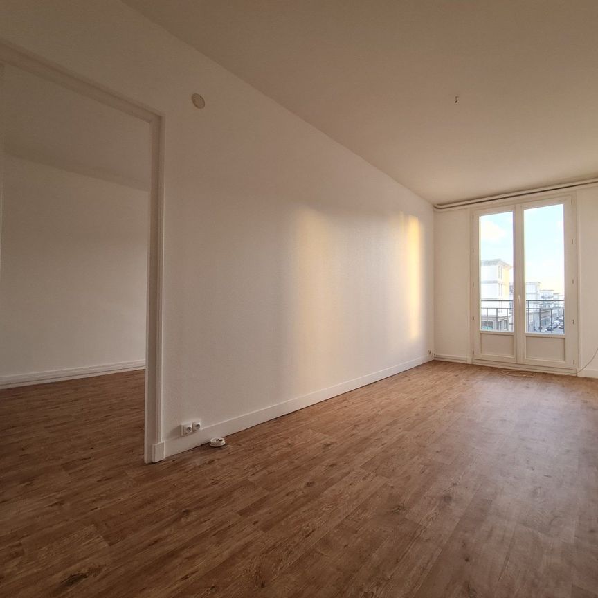 Location Appartement 2 pièces 47m² LE HAVRE 76600 - Photo 1