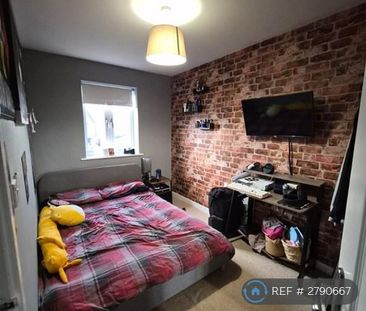 3 bedroom semi-detached house to rent - Photo 3