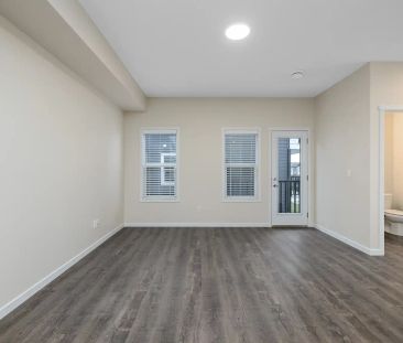 Garrison Green/Citadel — T2 - 2 bed, 1 full + 2 half bath - Photo 5