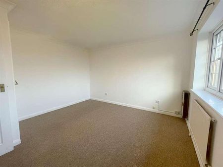 Snowdon Close, Eastbourne, BN23 - Photo 5