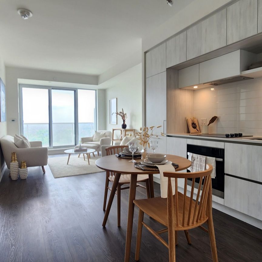 NEXT AT ELGIN EAST: BAYVIEW & ELGIN MILLS (2 DAVID EYER RD) AD#101021 - Photo 1