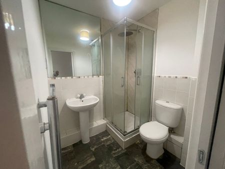 Fieldview Court, Berkshire, SL1 - Photo 5