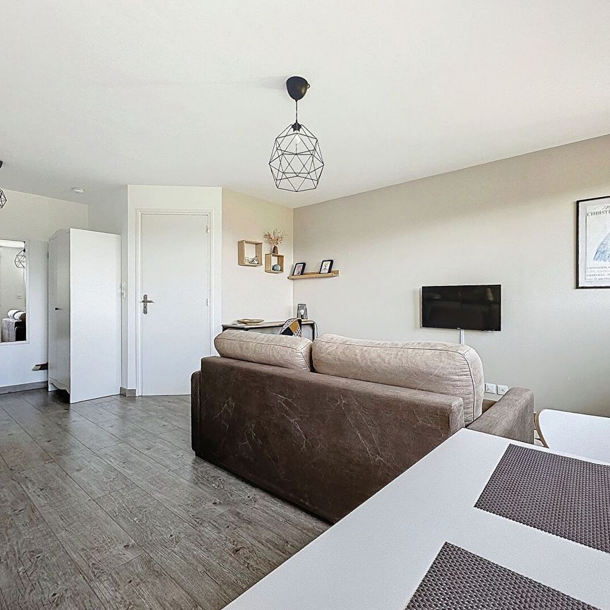 A LOUER - Appartement meublé au RDC - "bail étudiant 9 mois" - Donville les Bains - Photo 1