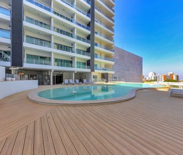 STUNNING FULLY FURNISHED STUDIO APARTMENT - Photo 3