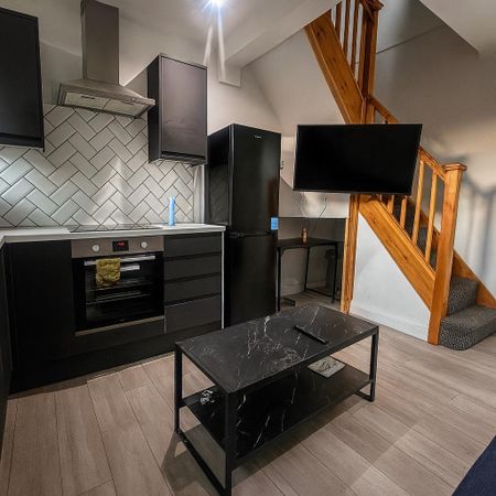 1 bedroom duplex to rent - Photo 3