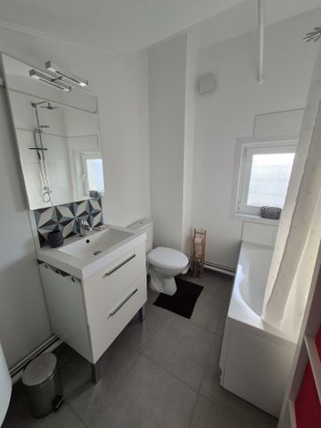 Location Appartement 2 pièces 33m² LENS 62300 - Photo 4