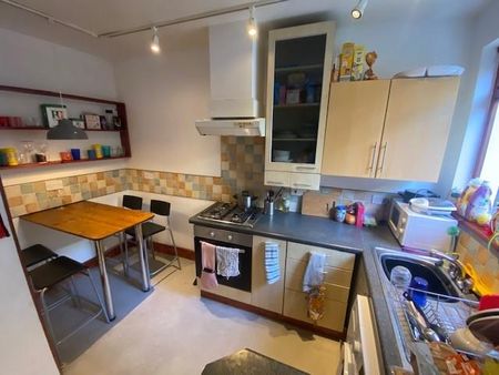 4 bedroom terraced house to rent - Photo 5